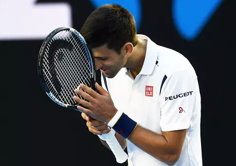 Djokovici și-a arătat slăbiciunile. A avut nevoie de cinci seturi, pentru a-l elimina pe Simon