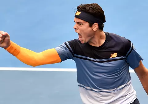 Se știu semifinalele la AO: Djokovici - Federer și Murray - Raonici