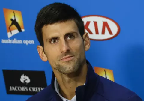 La Australian Open, câştigătorul Novak Djokovici, trăieşte o poveste de dragoste
