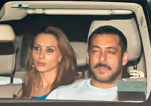 Ce cadou costisitor a primit Iulia Vântur de la Salman Khan