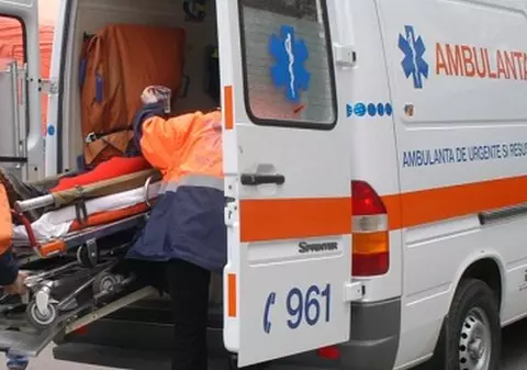 O femeie din judeţul Vaslui, la un pas să ardă de vie după o ceartă cu soţul gelos