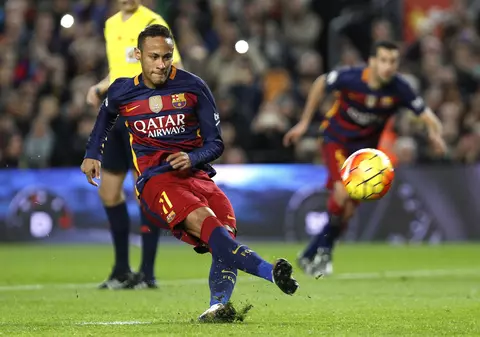 Neymar a semnat un nou contract, până în iunie 2021, cu FC Barcelona