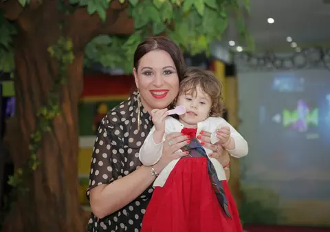 Oana Roman, urare deosebită pentru fiica ei, la împlinirea a doi ani: "Eşti tot ce-şi poate dori un părinte"