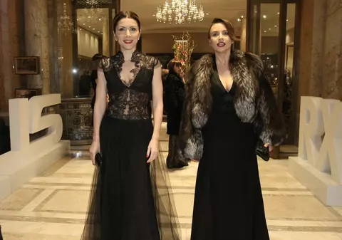 Viva! Charity Gala. Cât de elegantă este Carmen Brumă! Pare desprinsă dintr-o poveste | FOTO