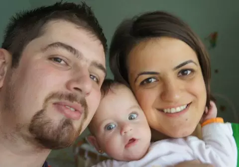 EXCLUSIV | Pățaniile familiei Boia pentru a o ține în viață pe Anastasia, copilul mult visat. Regulile de supraviețuire aplicate de cele 30.000 de cupluri cu bebeluși fragili