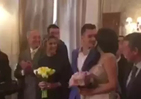 VIDEO EXCLUSIV/ Imagini nemaivăzute de la cununia Andreei Tonciu! Reacția brunetei la pronunțarea căsniciei e unică!