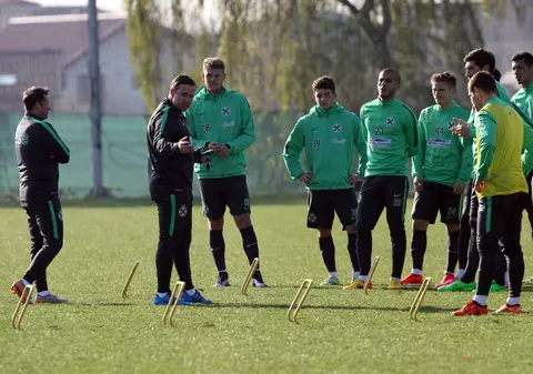 În conflict cu toată lumea, rămasă fără stadion și fără bază de antrenament, Steaua riscă să nu se mai poată pregăti nici în cantonamentul naționalei