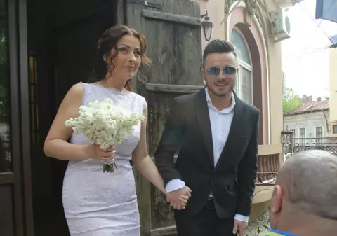 EXCLUSIV VIDEO / Gabriela Cristea va avea două rochii de mireasă: “La biserică trebuie să fiu prințesă!”
