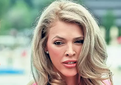 Alina Borcea, fericită după ce l-a vizitat pe Borcea în puşcărie: "Nu se pune problema unui divorţ"