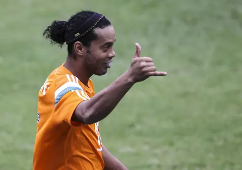 Gestul comis de Ronaldinho în timpul unui meci jucat în Ecuador | VIDEO