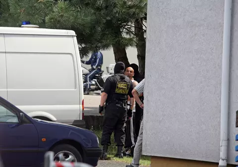 7 ani de la moartea lui ”Păsărilă”. Pe unul dintre ucigașii lui Marian Cozma l-au apucat remușcările și l-au ajuns blestemele. A făcut infarct în pușcărie! Suma de râs pe care ar trebui s-o primească familia, dar nici pe aceea n-o încasează! / GALERIE FOTO și VIDEO