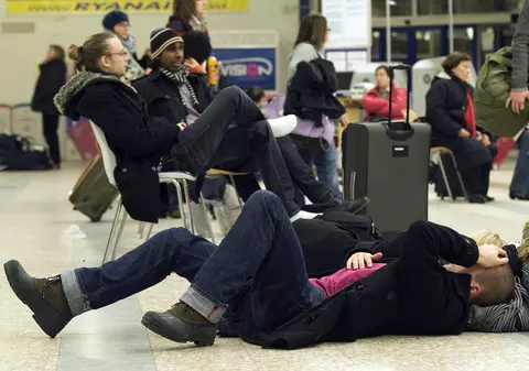 Români blocaţi pe un aeroport din Elveţia! Ce s-a întâmplat!
