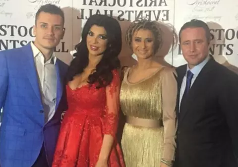 Andreea Tonciu, SUPER SEXY, la petrecere. Ce rochie scurtă a purtat | FOTO