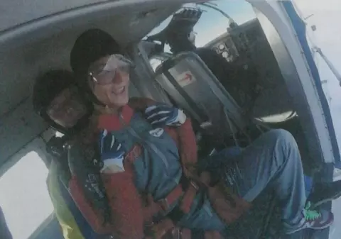 EXCLUSIV | Ion Nica, tatăl handbalistei care a murit la Clinceni, a demarat propria anchetă: ”Cine mi-a omorât fata, să plătească!”