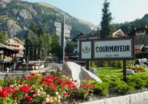 Anghel Iordănescu pregătește Euro 2016 în munții Alpi după modelul CM '94. Tricolorii din Generația de aur îi avertizează pe Chiricheș și compania: ”Am făcut o pregătire fizică dură ca tencuiala de pe casă”