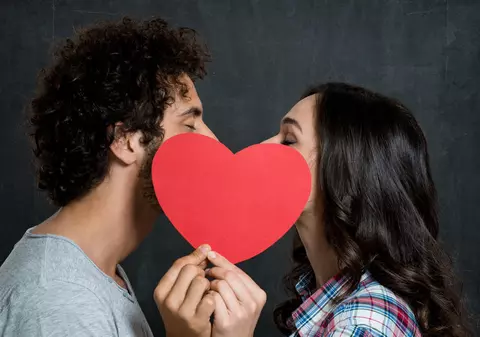 De unde vine Ziua Îndrăgostiţilor? Descoperă care este originea sărbătorii iubirii