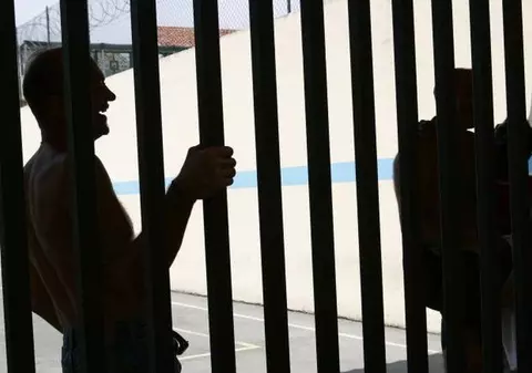 Un deţinut a dat statul român în judecată la CEDO şi cere daune de 150.000 lei!