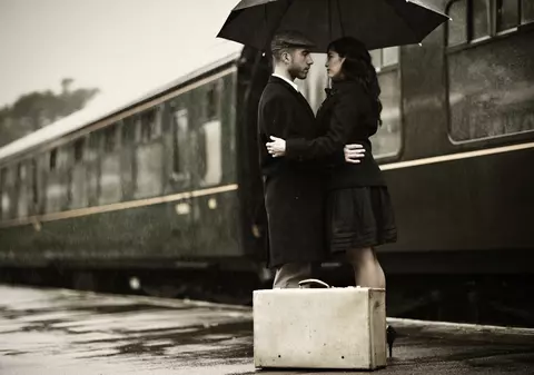 Ofertele CFR Călători în luna IUBIRII: bilete la jumătate de preț și declarații de dragoste la megafon