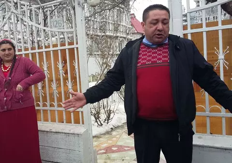 Scandal între romi pe seama căsătoriilor între minori! "Îl dau în judecată pe Daniel Cioabă!"