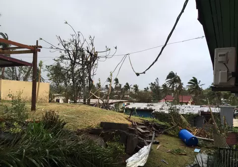 Bilanțul ciclonului care a lovit insulele Fiji a urcat la 20 morți