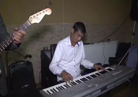 După două transplanturi nereușite, un lăutar celebru din Buzău se luptă să trăiască