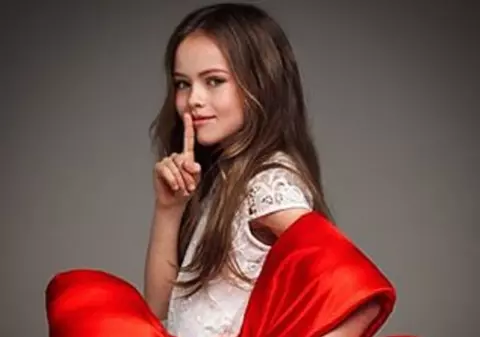 Cea mai frumoasă fetiță din lume a dat lovitura! A semnat un contract cu o agenție de modele de succes din SUA