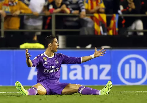 Real Madrid a fost învinsă de Valencia și Barcelona e doar la un punct / VIDEO