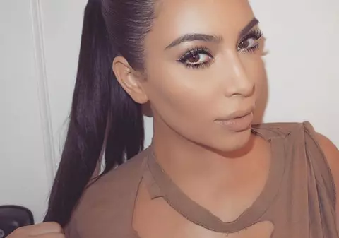 Prima imagine cu băieţelul lui Kim Kardashian. Micul Saint seamănă leit cu tatăl lui