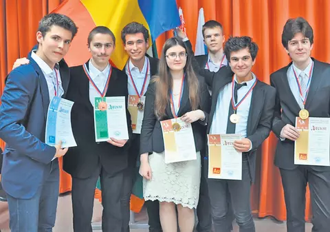 BURSE de excelenţă de 15.000 de euro pentru olimpicii CARE RĂMÂN în România