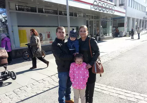 Clipe de coşmar pentru o altă familie de români din Norvegia. Au pierdut procesul cu Barnevernet şi au rămas fără cei doi copii