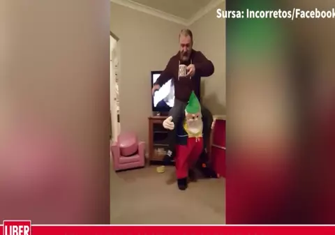 VIDEO AMUZANT|Călare pe un pitic. Iată cum își sperie tati fetița