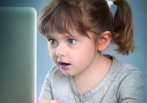 Pericole pe internet: tu știi cum să-ți păzești copilul?