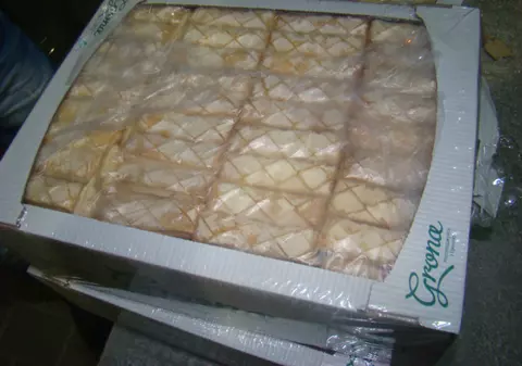 Rețeta asta sigur nu o știți! Prăjituri cu zahăr pudră și... tutun!