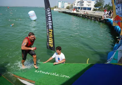 Un cunoscut sportiv român a avut parte de cea mai stupidă moarte posibilă: s-a înecat cu un covrig!