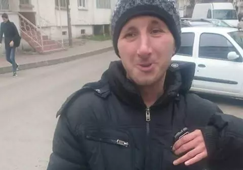 FOTO EXCLUSIV / Ce s-a ales de celebrul Ciprian ”Nu știu d-astea”! S-a angajat cu 20 de lei pe zi ca să-și găsească nevastă