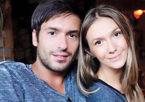 Radu Vâlcan şi-a “chinuit” soţia în trimestrul al treilea de sarcină! Adela:”Dacă îi spuneam de la obraz eram mai câştigaţi“