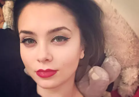 Cum arăta în copilărie Geanina din “Las Fierbinţi”! Prietenilor nu le-a venit să creadă!