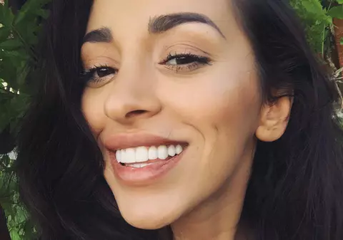 Nu te-ai fi gândit la asta! Ruby scapă de coşuri cu tratamentul testat de Dorian Popa!