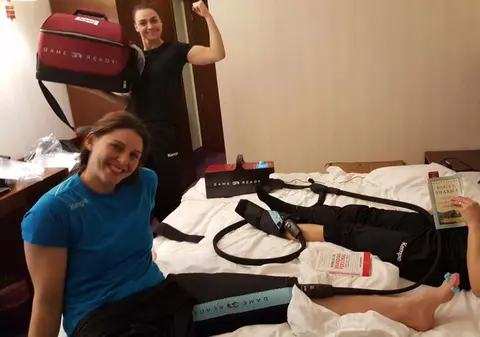 Metodele secrete ale selecționerului suedez Tomas Ryde. ^Handbalistele din naționala României citesc cărți din care învață cum să devină lideri