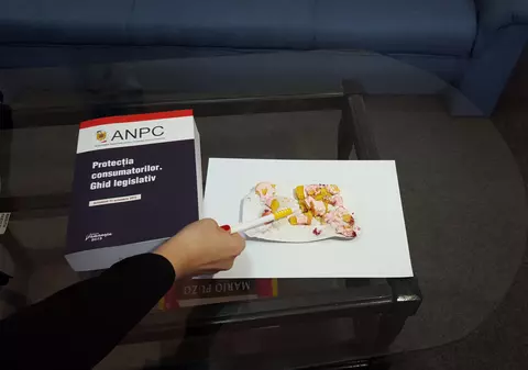Îngrozitor! Ce a găsit o arădeancă în prăjitura cumpărată pentru fiul ei!