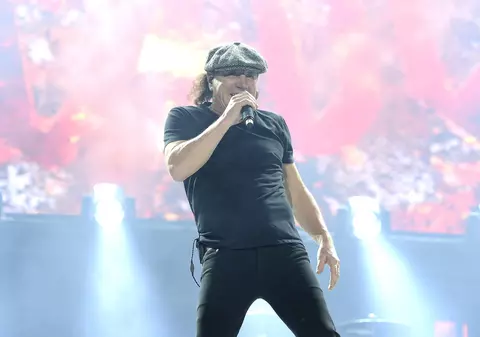 Solistul AC/DC riscă să-și piardă definitiv auzul! Ce anunț a făcut trupa rock!