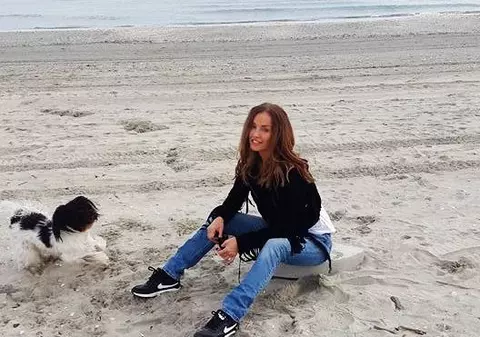 Tania Budi, în sutien la 47 de ani! Au rămas mască!  “Îţi place să te joci cu focul”