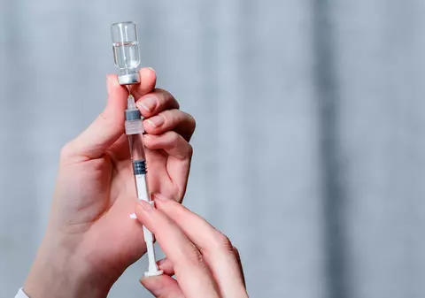 Pleci în vacanță de 1 Mai? Află pentru ce noi destinații trebuie să te vaccinezi