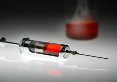 Drogul care omoară cei mai mulți americani este 100% legal. La fel și în România