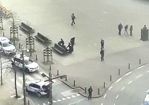 Primele arestări în urma atacurilor din Bruxelles! Autoritățile au reținut doi suspecți!
