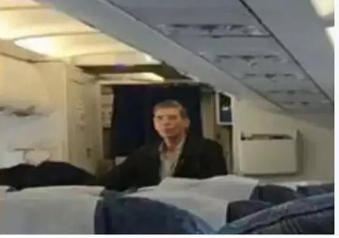 UPDATE|Cine e bărbatul care a deturnat avionul EgyptAir în Cipru!