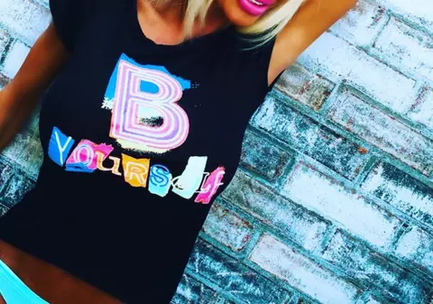 A cheltuit 500.000 $ să se transforme într-o păpușă Barbie, iar rezultatul e spectaculos!