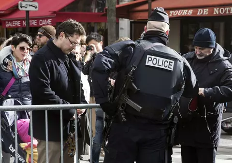 Atentate la Bruxelles | Confruntări violente între manifestanţi şi poliţie