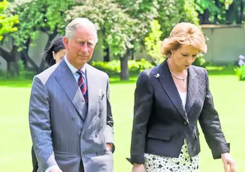 Prinţul Charles a vrut să se însoare cu Principesa Margareta!