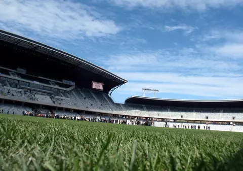 Cluj-Napoca sub asediu! Meciul amical România - Spania de duminică va fi monitorizat și de structuri antiteroriste. Suporterii echipei naționale vor fi controlați la sânge. La fel și mașinile! Ibericii au cerut o supraveghere strictă pe traseul pe care se vor deplasa